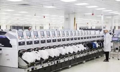 自食其果 斷供華為反噬自身，昔日巨頭工廠易主競爭對手